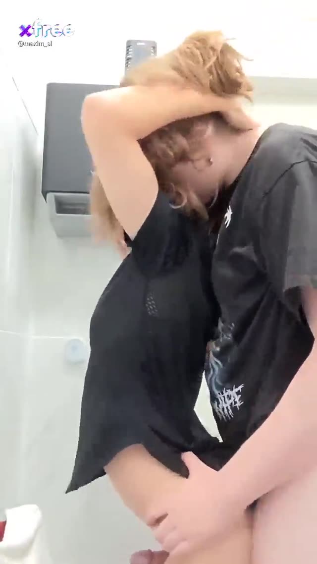 Husband Chokes His Slim Wife Against the… | somethingscool